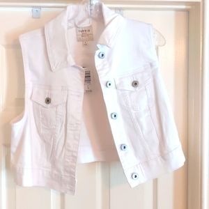 White denim cropped vest